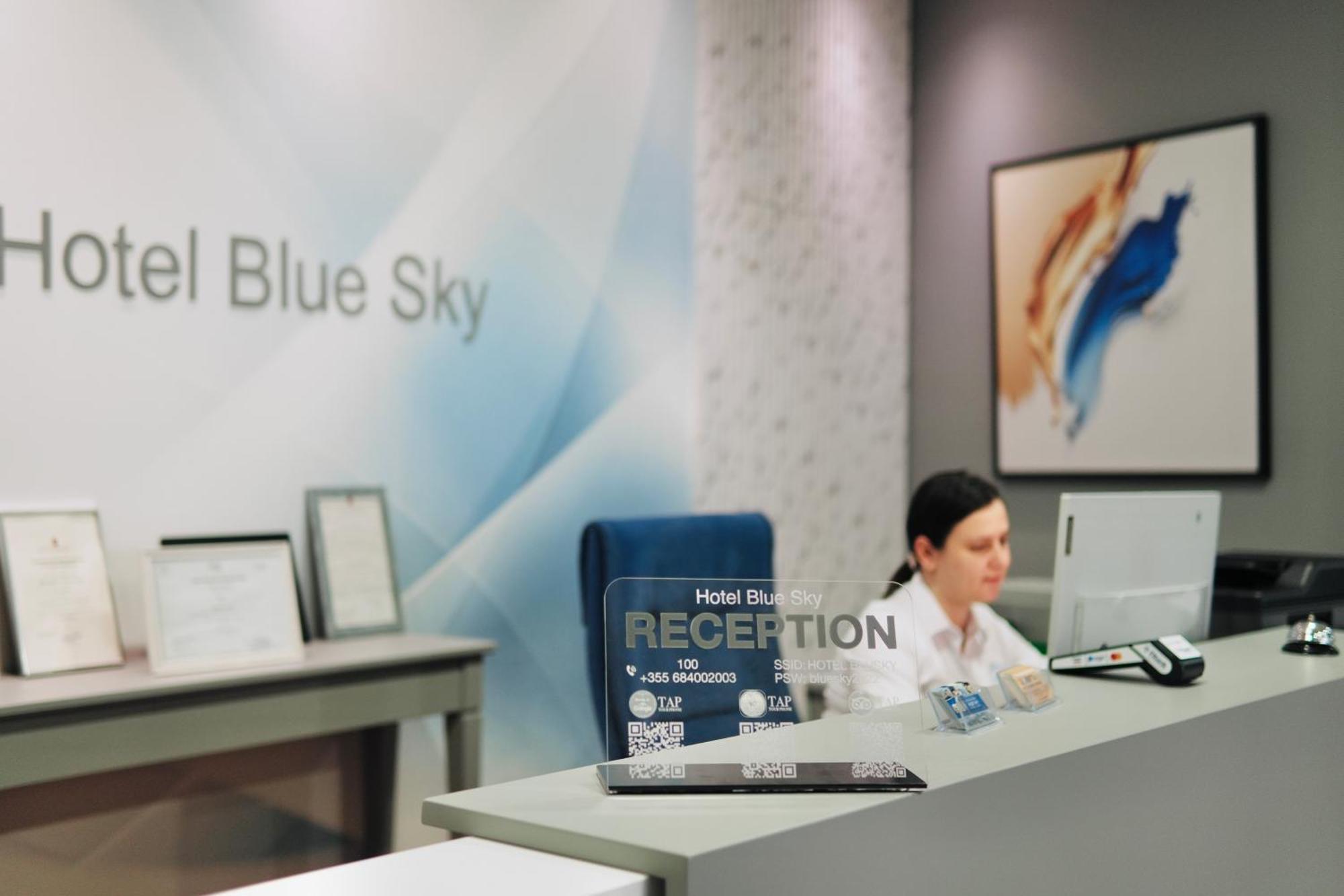 Hotel Blue Sky Sarande Exterior photo