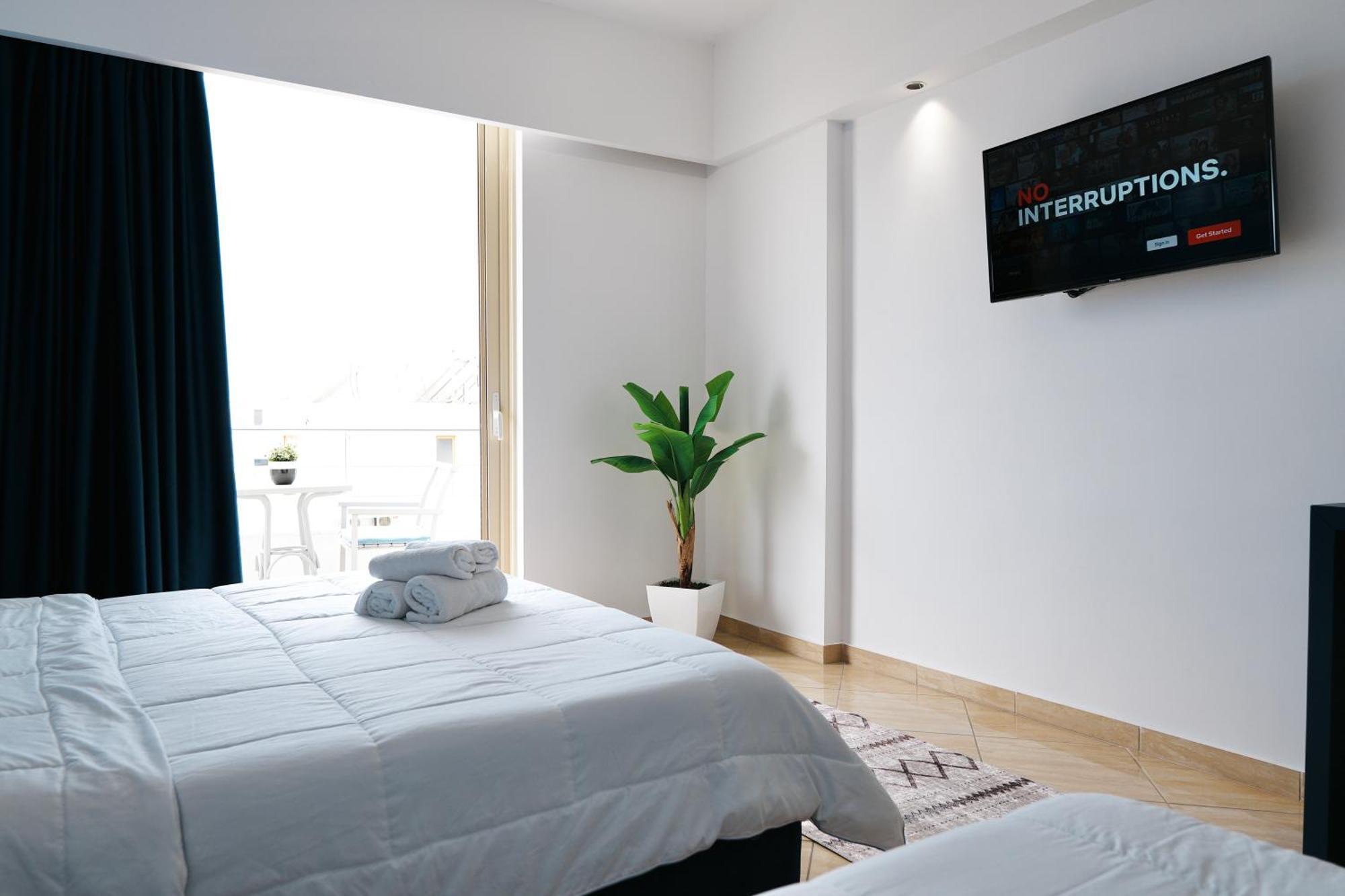 Hotel Blue Sky Sarande Exterior photo