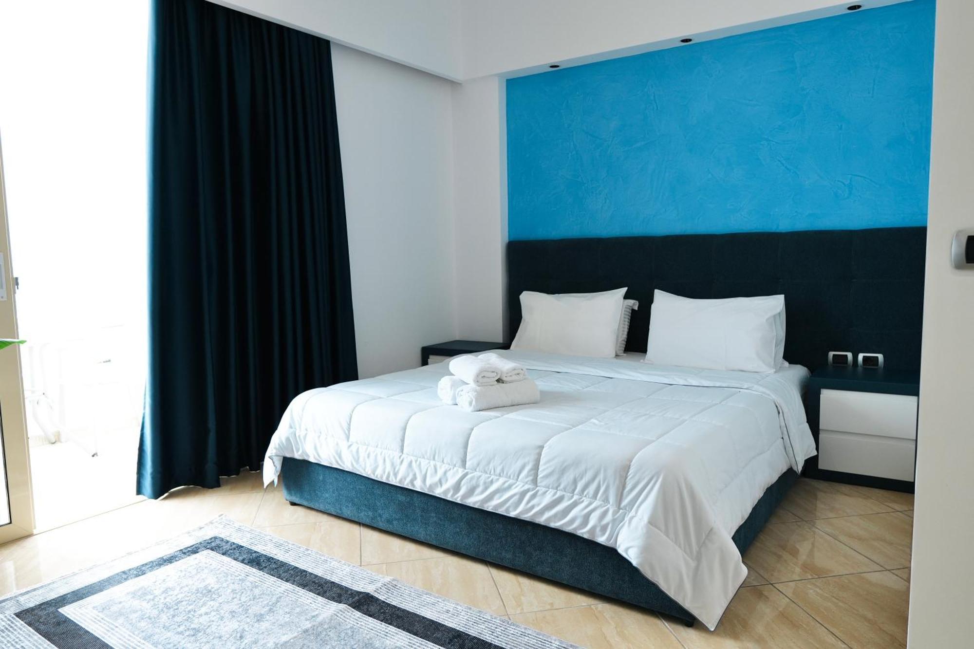 Hotel Blue Sky Sarande Exterior photo