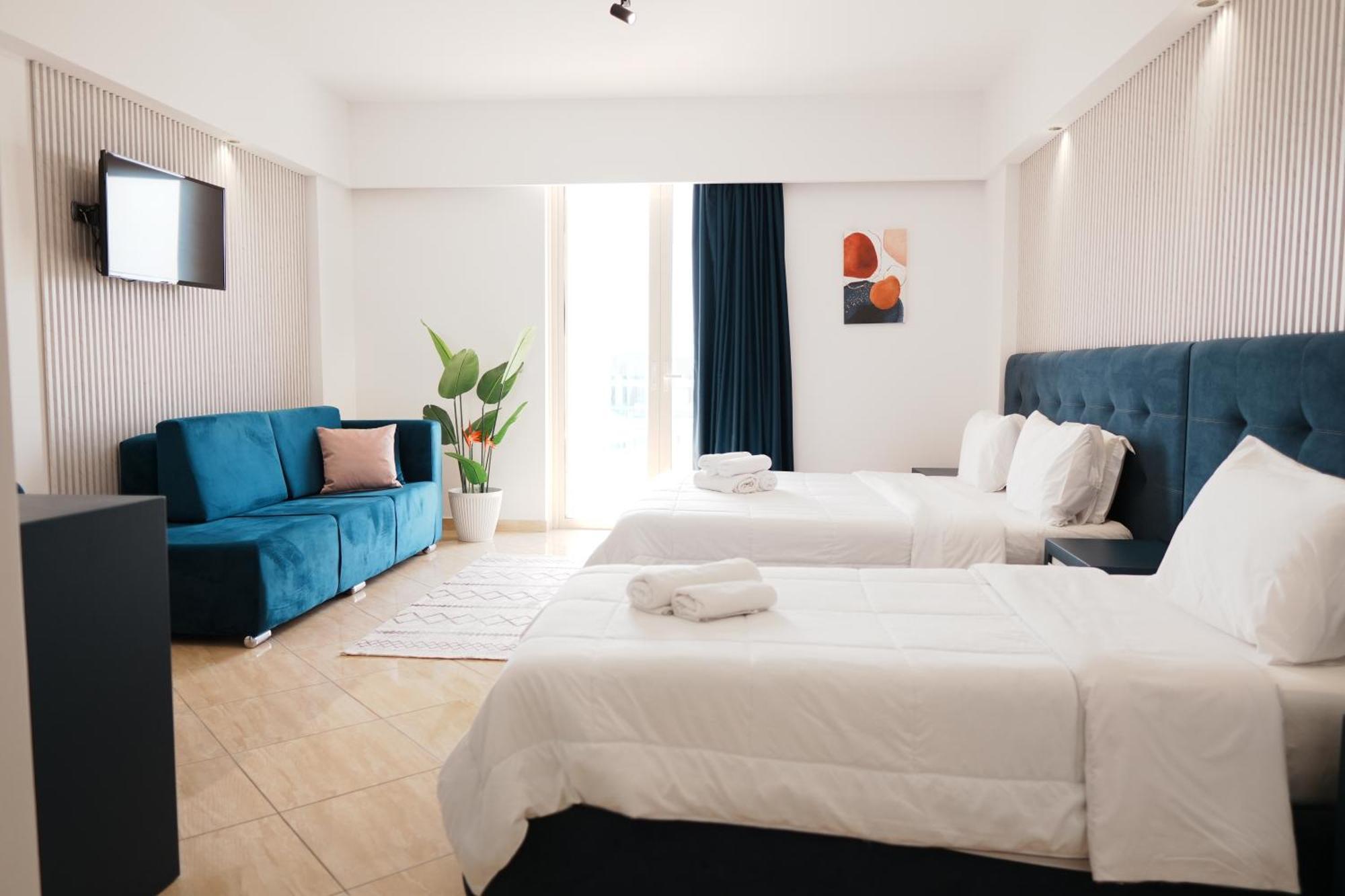 Hotel Blue Sky Sarande Exterior photo