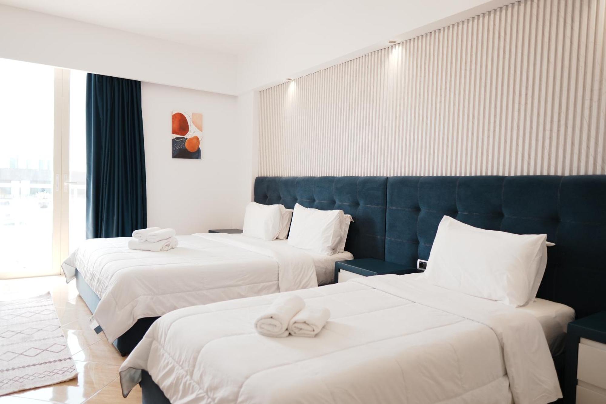 Hotel Blue Sky Sarande Exterior photo