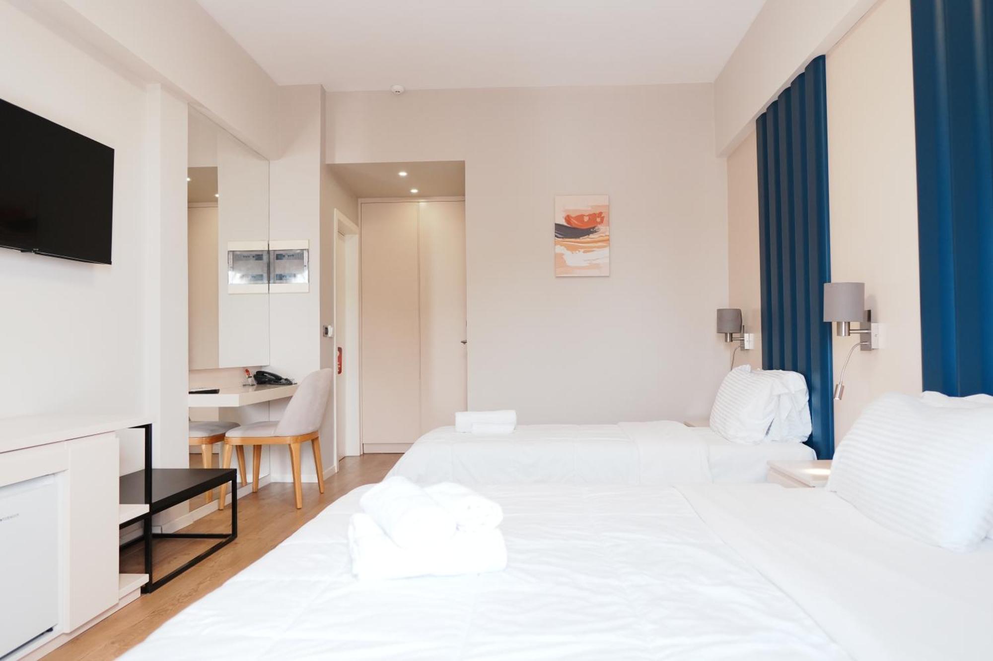 Hotel Blue Sky Sarande Exterior photo