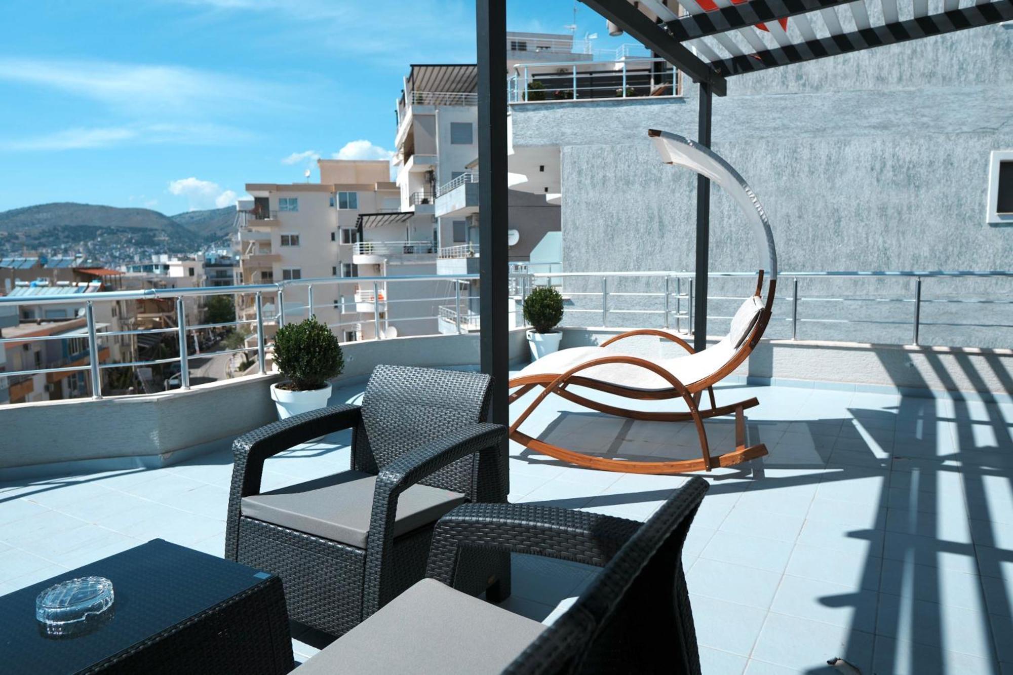 Hotel Blue Sky Sarande Exterior photo